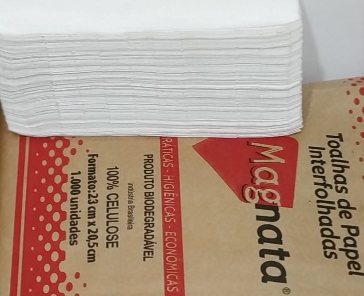 TOALHA DE PAPEL MAGANTA 100 PC COM 1000 FLS-ACIGOL PAPEL TOALHA MAGANATA